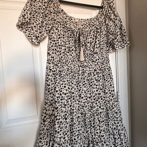 Chic Black and White Floral Mini Dress